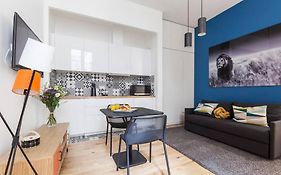 Paris Center - Stylish Apt In Le Marais, 4Pax